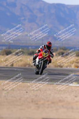 media/Dec-17-2023-CVMA (Sun) [[bf0c04832d]]/Race 2 Amateur Supersport Open/